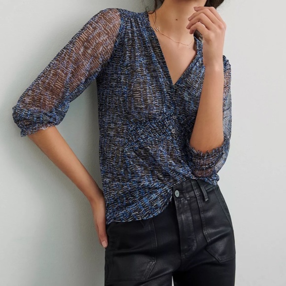 Anthropologie Tops - Anthropologie Gretchen Smocked Tunic Size M EUC